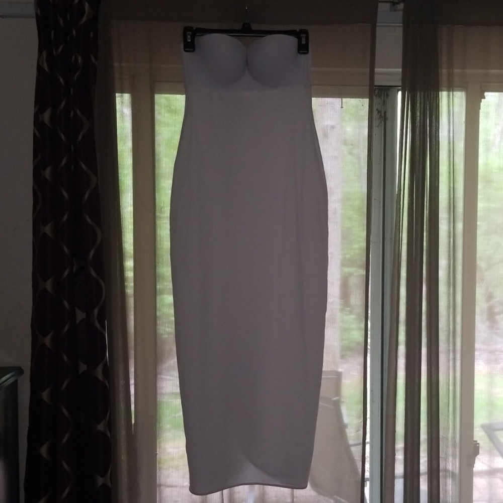 Strapless bra slip